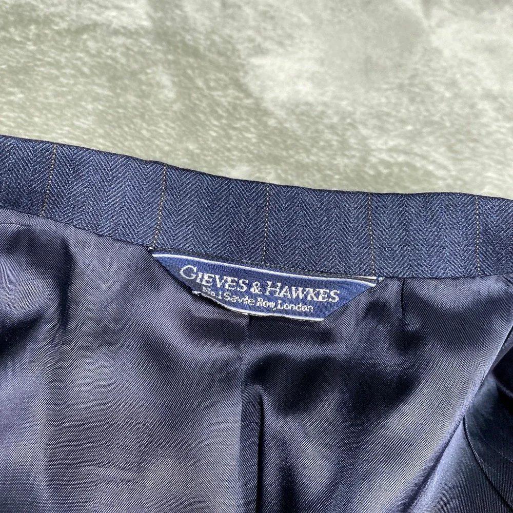 N/A vintage gieves